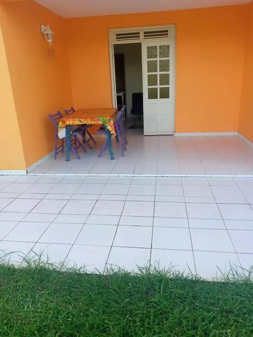 Bas De Villa Meuble A 5 Minutes De La Plage Sainte-Anne
